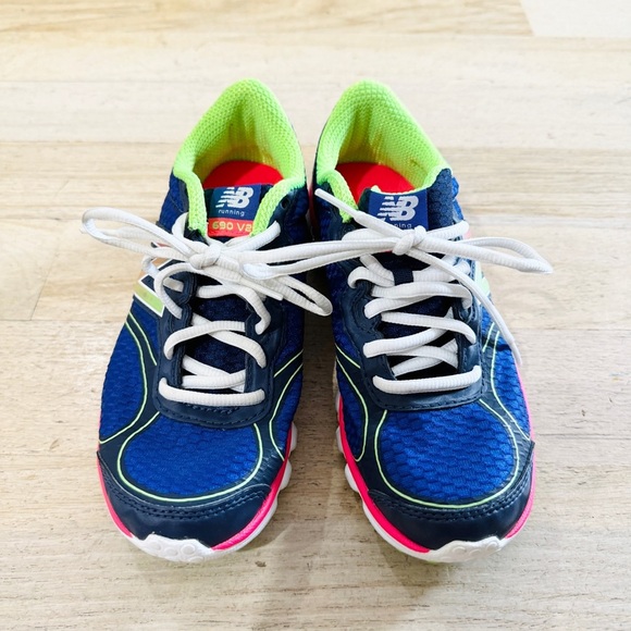 New Balance Shoes Women's  size 6 690 - Picture 3 of 6
